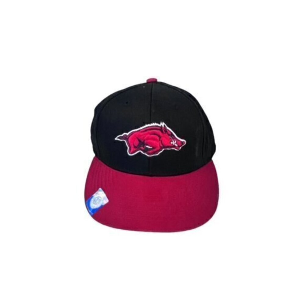 Arkansas Razorbacks Going Yard Adjustable Strap Baseball Cap Black Hat Red Bill‎